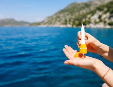 Common Chemical Found in Sunscreen Could Be Supercharging Plastic Pollution