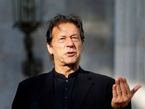 Imran seeks Shaukat Khanum board for check-up