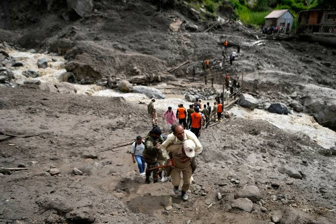 15 dead, 17 missing as rain-triggered floods in northwestern Pakistan