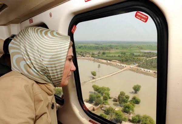 Turkiye’s first lady urges world to help flood victims in Pakistan