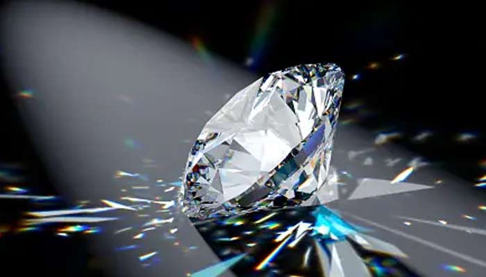 20-Year Dream Comes True: Chemists Grow Diamonds With an Electron Beam