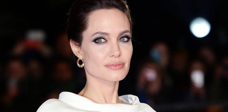 Angelina Jolie opens up about family history of cancer