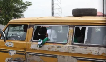 19 killed in Nigeria wedding bus crash
