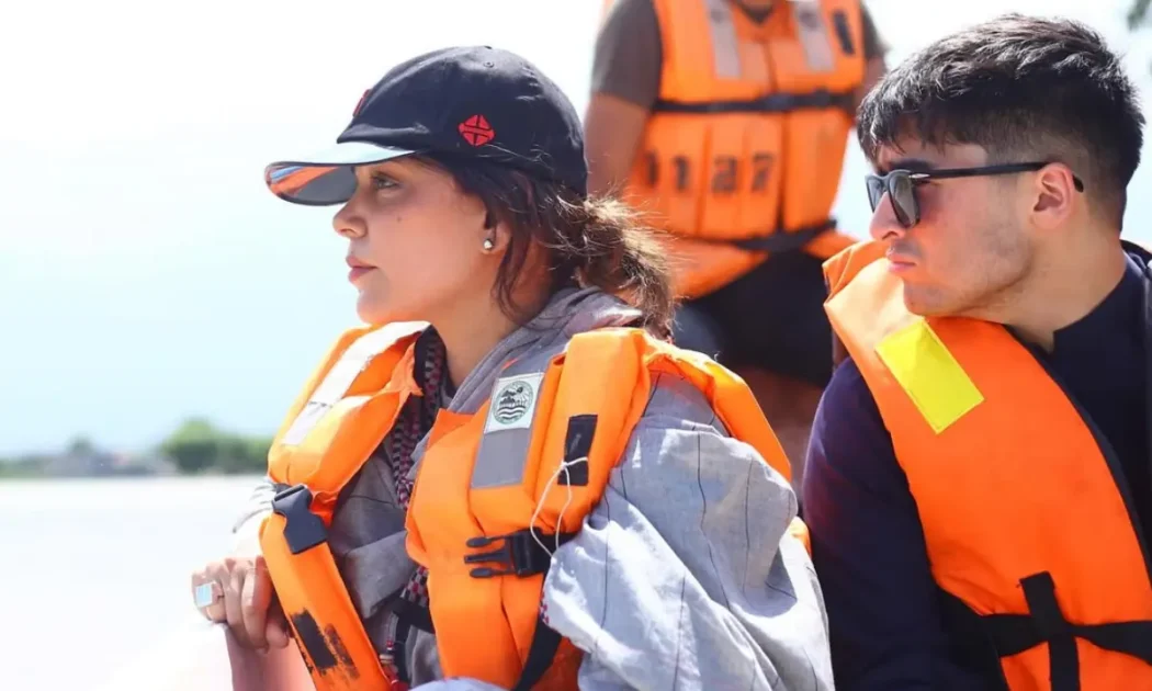 Hadiqa Kiani distributes relief packages to 600 families
