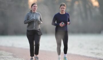 Just 2 short bursts of exercise a day could boost heart and lung fitness