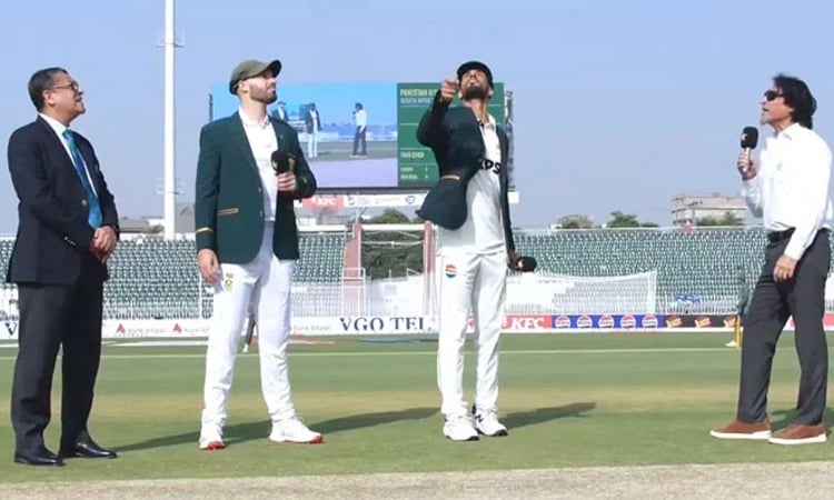 Pakistan win toss, bat against South Africa in second Test in Rawalpindi