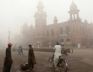 City of Lahore faces morning, night pollution