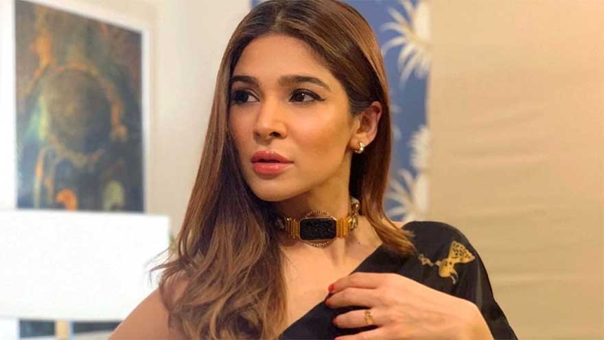 YouTube stops showing Ayesha Omer show 'Lazawal Ishq' in Pakistan