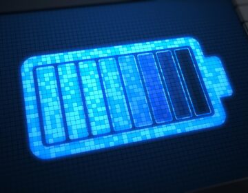 Scientists Solve a Hidden Battery Cracking Mystery That Shortens Lifespan and Raises Fire Risk