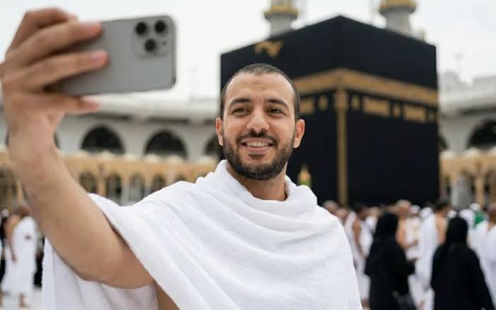 Saudi Arabia bans photography in the two Holy Mosques
