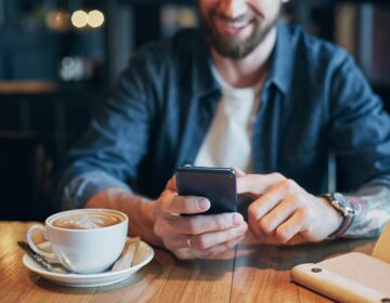 How Your Online Feed Gives You the Illusion of Knowing More