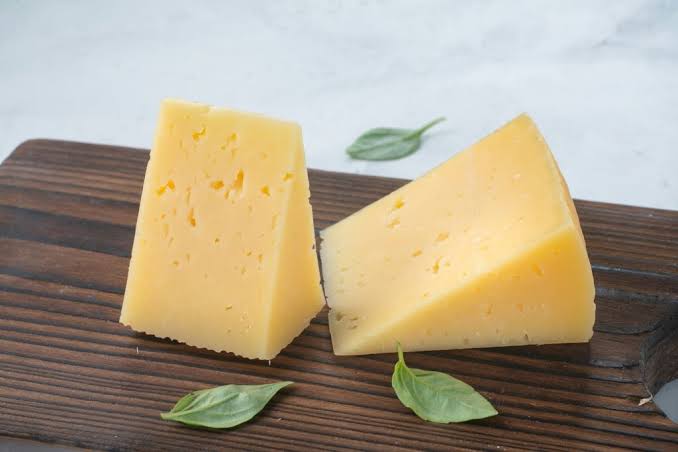 Can Eating Cheese Really Reduce Your Risk of Dementia