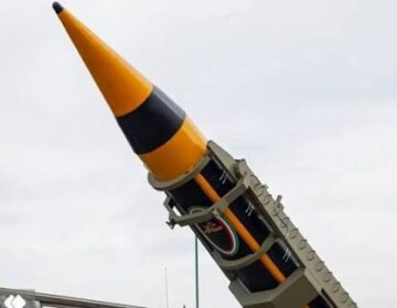 Iran launches Khorramshahr, Kheibar, and Fattah missiles at Israel