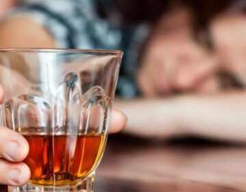 Drinking Alcohol To Cope in Your 20s Could Damage Your Brain for Life