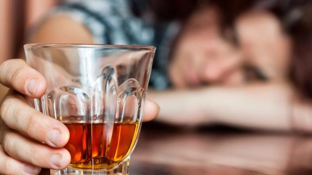 Drinking Alcohol To Cope in Your 20s Could Damage Your Brain for Life