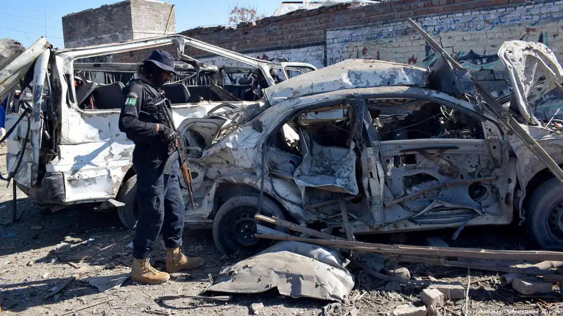 Suicide bombing at Domel police station in Bannu leaves 5 civilians dead, 13 injured