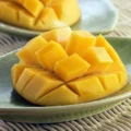 Researchers Say That Eating Mango With Avocado Offers Surprising Heart Benefits
