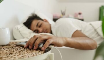 Irregular Bedtimes Could Double Your Risk of Heart Attack and Stroke