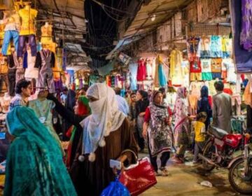 Islamabad orders early market closures under austerity drive